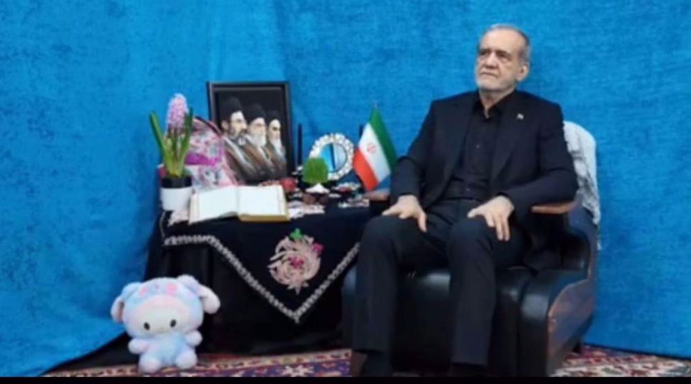 Pezeshkian calls for Islamic security structure to replace foreign presence in West Asia