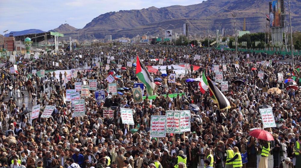'Ready for all options': Yemenis voice support for Iran, Lebanon amid US-Israeli aggression