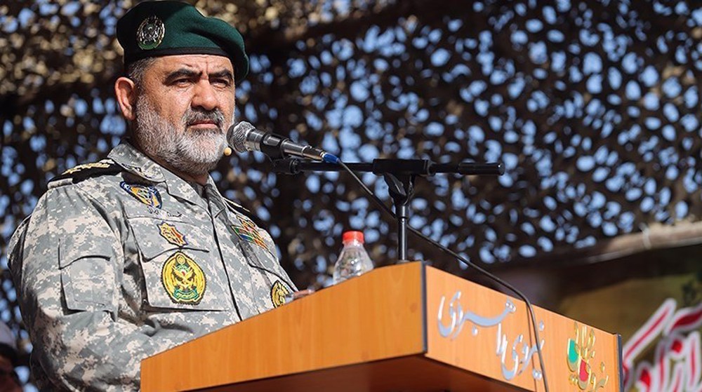 Iranian Navy ready to avenge Dena martyrs along Makran coast: Commander 