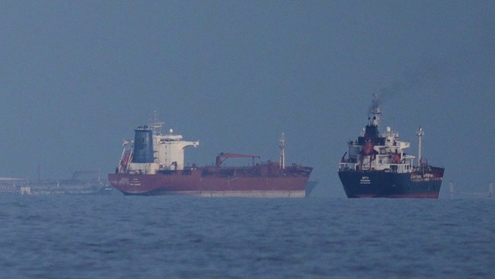 Des pétroliers transitent par le détroit d'Ormuz alors que les USA tentent d'imposer un blocus