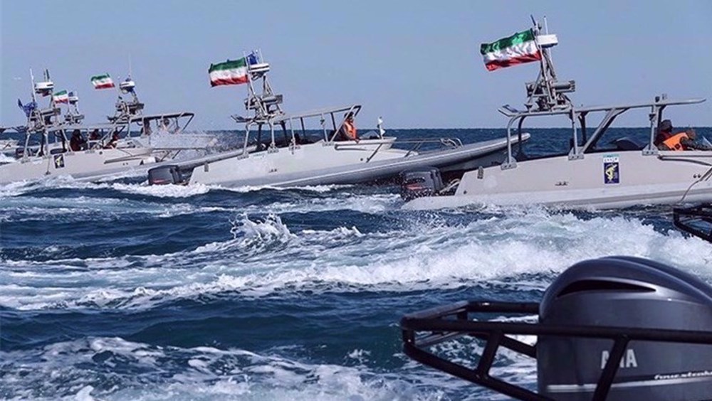Iran: des vedettes rapides et des drones sous-marins du CGRI attendent les navires US