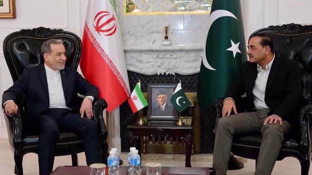 Le ministre iranien des Affaires étrangères rencontre le chef de l'armée pakistanaise à Islamabad