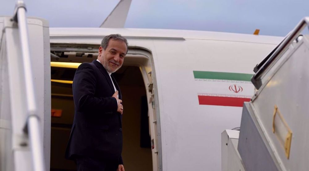 Iran’s foreign minister leaves Pakistan before planned visit by US envoys 