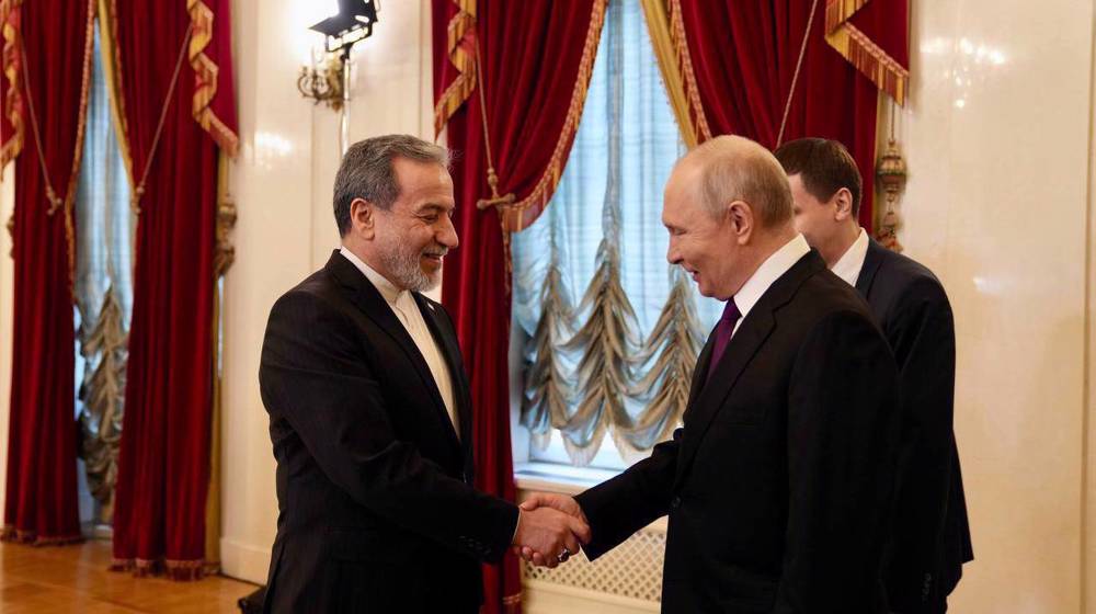 Putin vows utmost efforts to establish peace in meeting with Iran FM