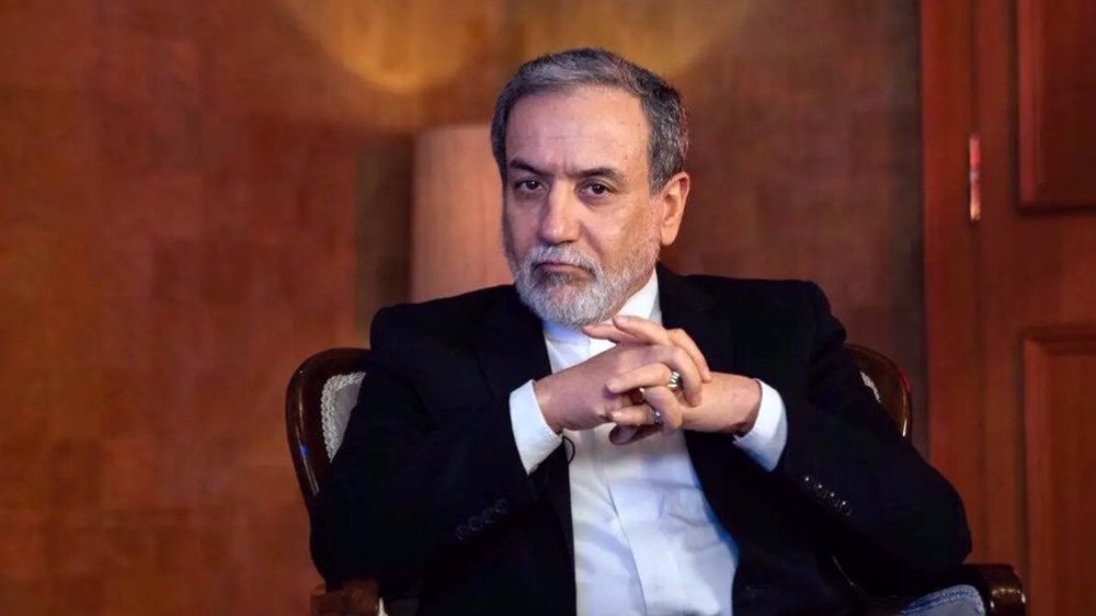 Le ministre iranien des Affaires étrangères recadre Trump pour avoir renommé le détroit d'Ormuz 