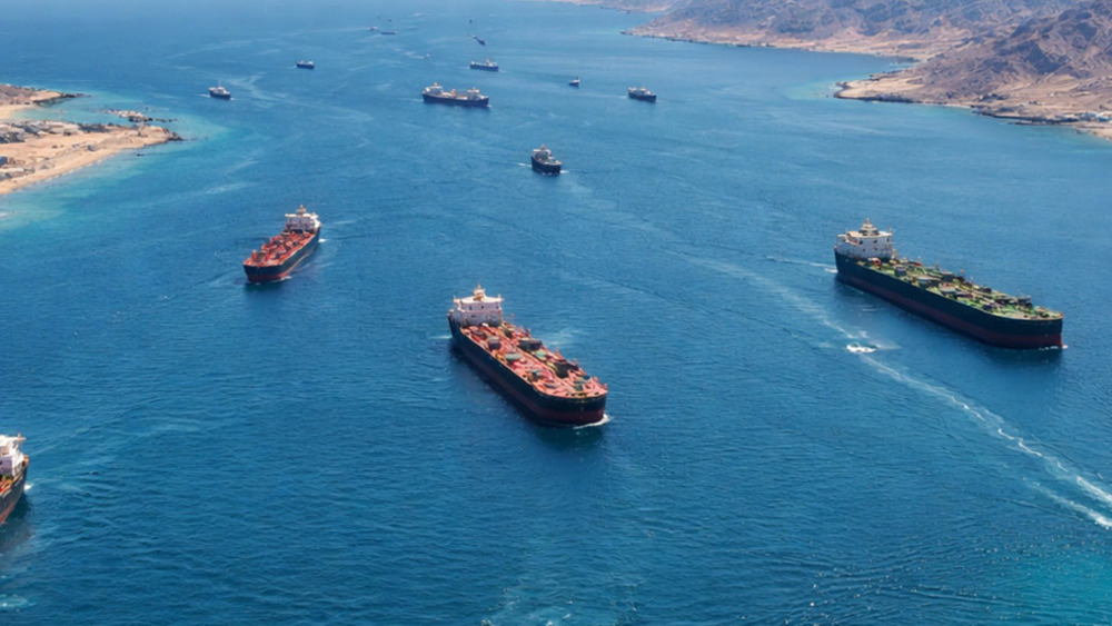 Détroit d'Hormuz : près de 3 000 navires bloqués, le trafic chute de 94 %