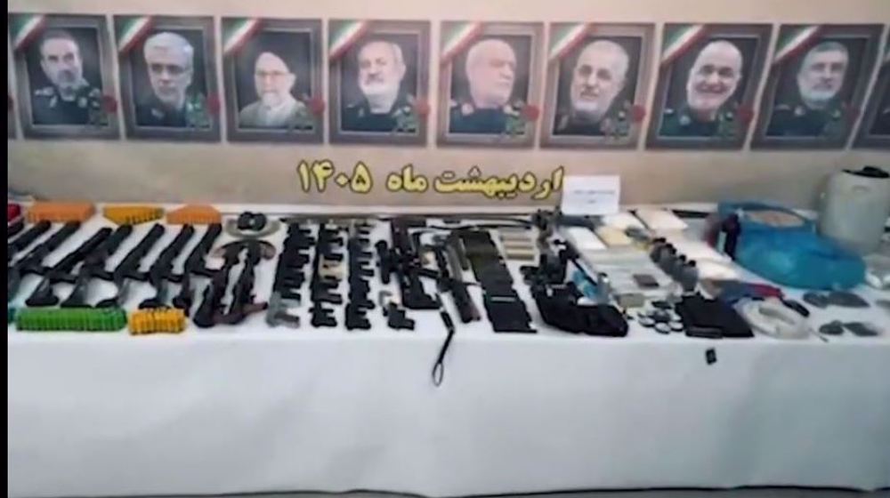 IRGC dismantles weapons smuggling networks affiliated with Israeli regime