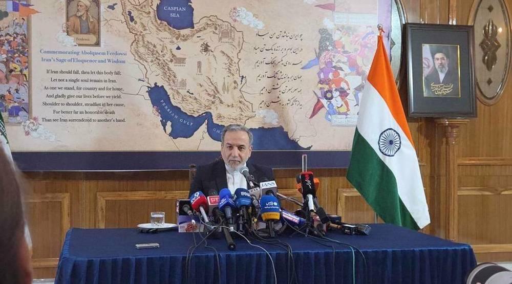 Iran FM: Transfer of enriched uranium not on agenda of current talks