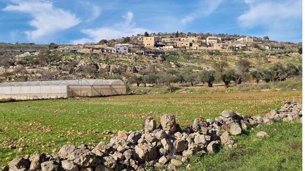 Israeli settlers force Palestinians to abandon village in West Bank