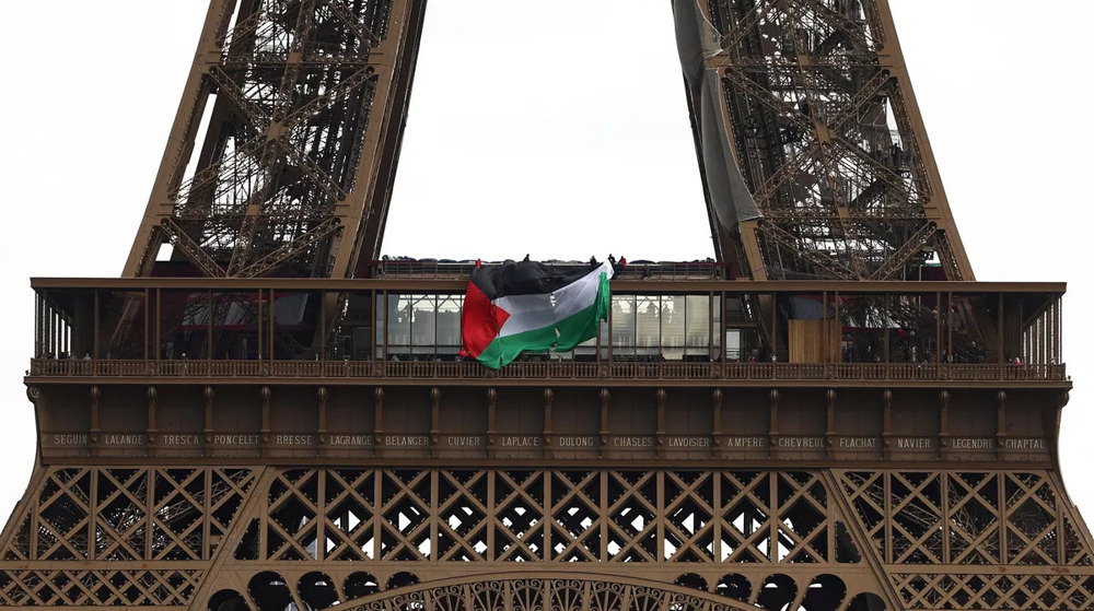 Un drapeau palestinien déployé sur la tour Eiffel : six activistes interpellés