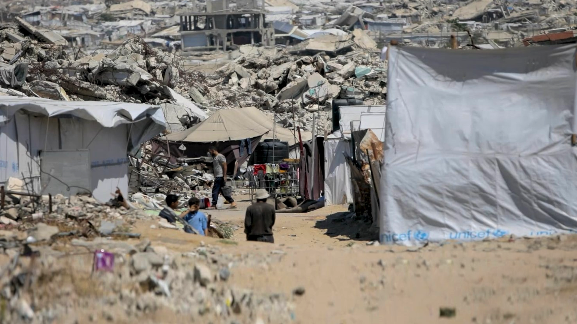Gaza's Halawa camp in Jablia under constant Israeli fire  