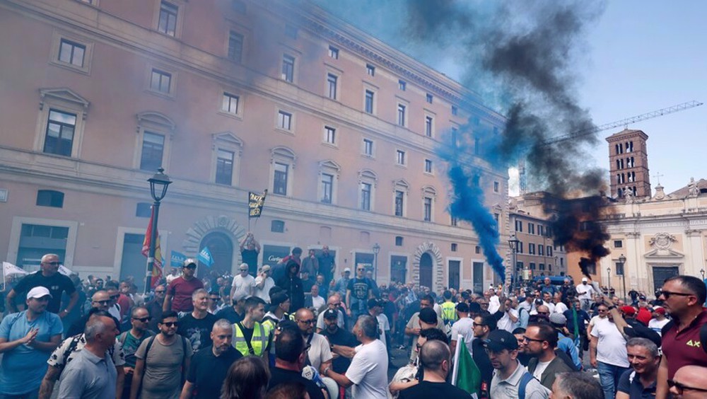 Italie : grève nationale pour exiger la fin du génocide perpétré à Gaza