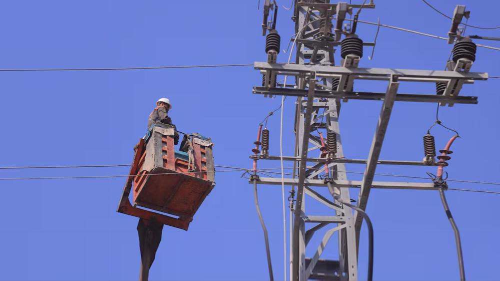Gaza’s electricians fight to restore power amid ruins and blockades