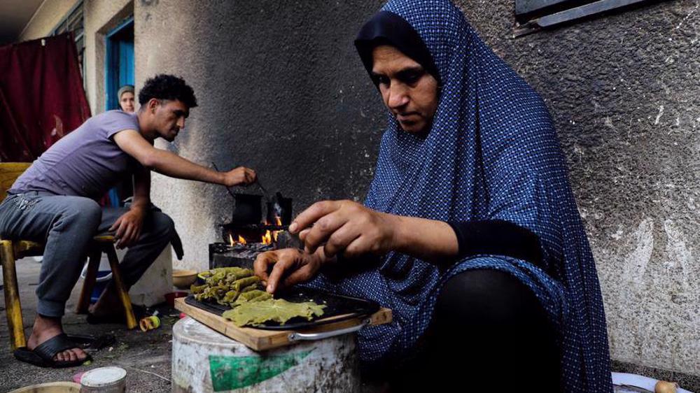 Israel blocks cooking gas to Gaza 