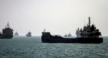 Iranian missiles force US aggressors to flee Strait of Hormuz after tanker attack