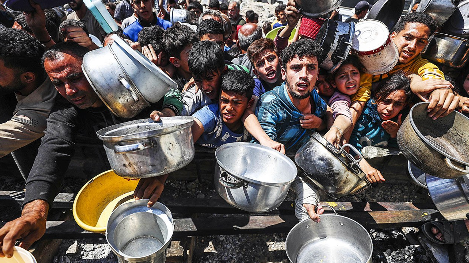 Gaza’s market paradox: High inflation, cash scarcity force 1.5 million into a coupon economy