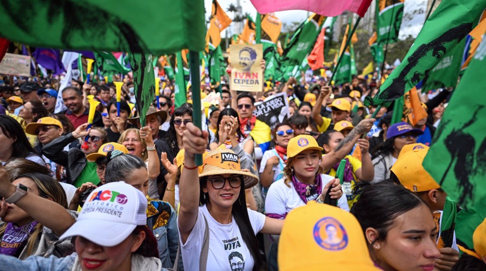 Colombia has one week left to decide its future in presidential runoff