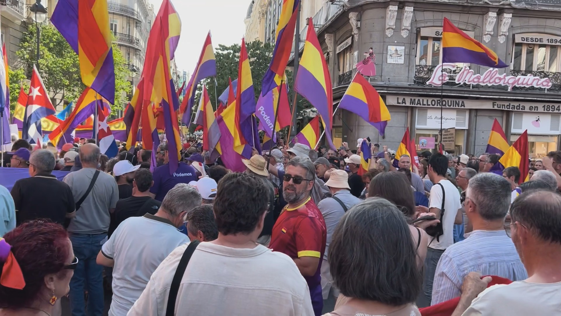 Spain’s monarchy under fire as mass rally demands republican rupture