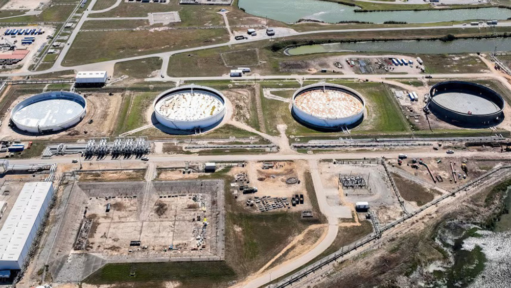 États-Unis : les réserves pétrolières d'urgence chutent à leur plus bas niveau 