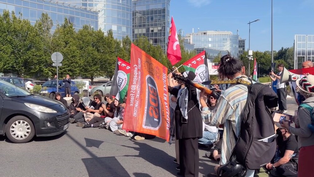 France : manifestation contre la présence d'Israël au salon de l'armement Eurosatory 