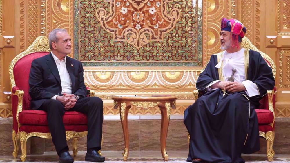 US pressuring Oman to drop neutrality, snap ties with Iran or face consequences: Report