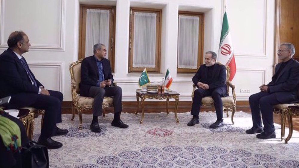 Iran : Araghchi et Naqvi s’entretiennent du protocole d'accord d'Islamabad