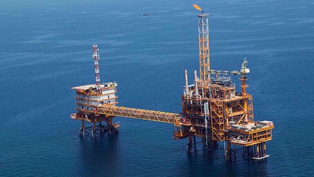 Super-sized drilling rig installed at Iranian offshore oilfield
