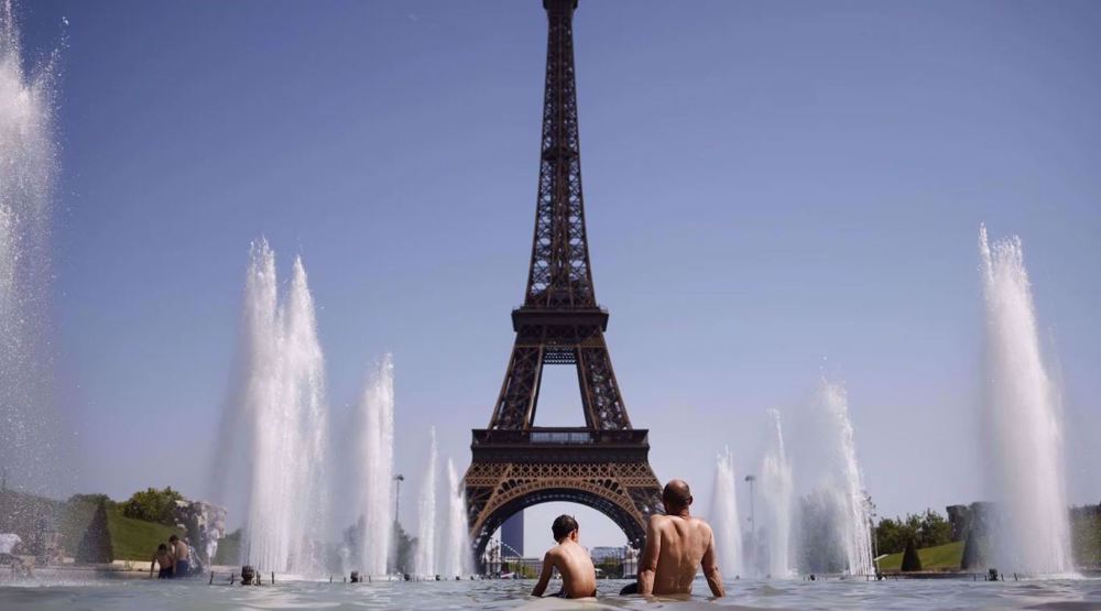 France heatwave kills more than 1,000 people