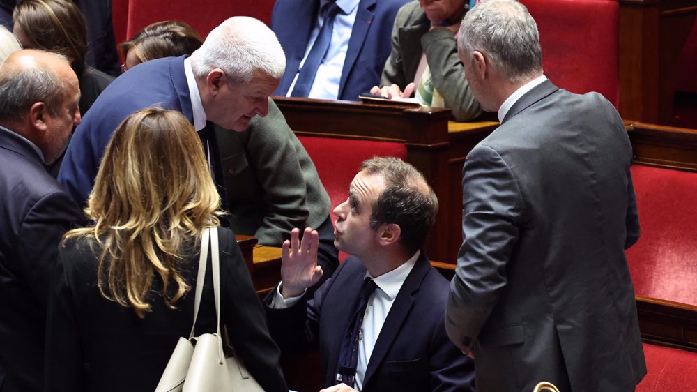 Canicule en France: échange houleux entre les écologistes et Lecornu à l’Assemblée