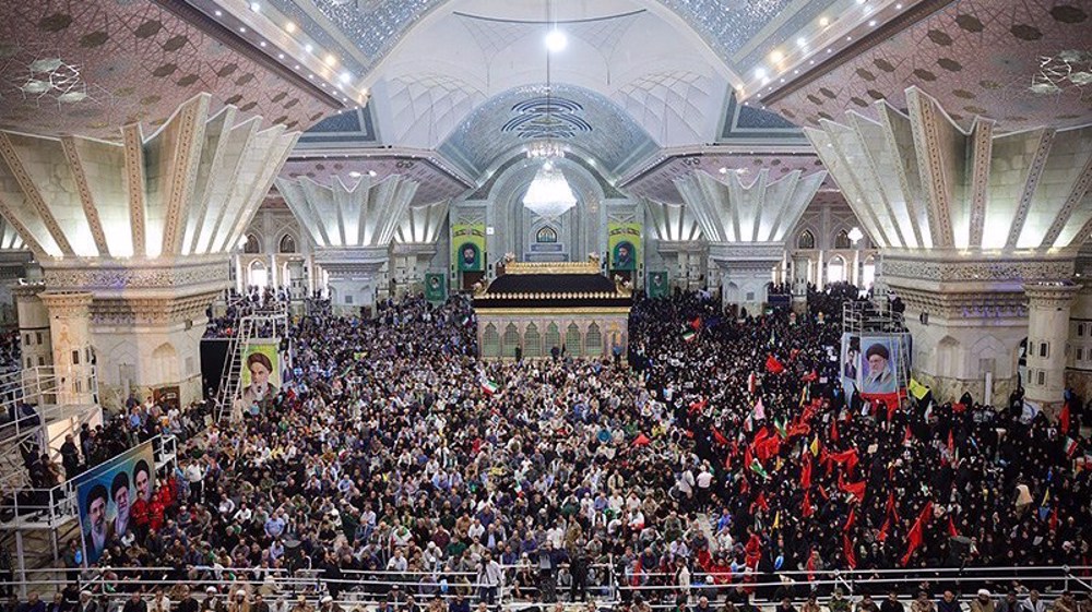 Iranians honor Imam Khomeini on 37th passing anniversary