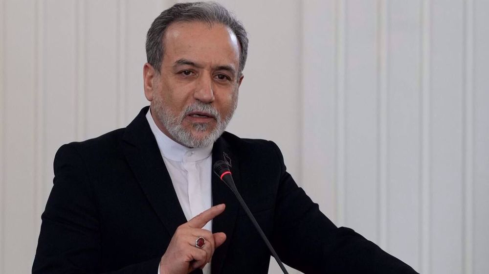 Araghchi warns of ‘immediate, powerful’ response to threats against Iranian nation, leadership