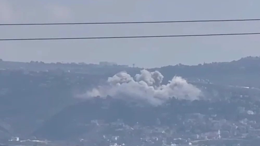 Sud-Liban: Israël intensifie son agression par des raids aériens et terrestres