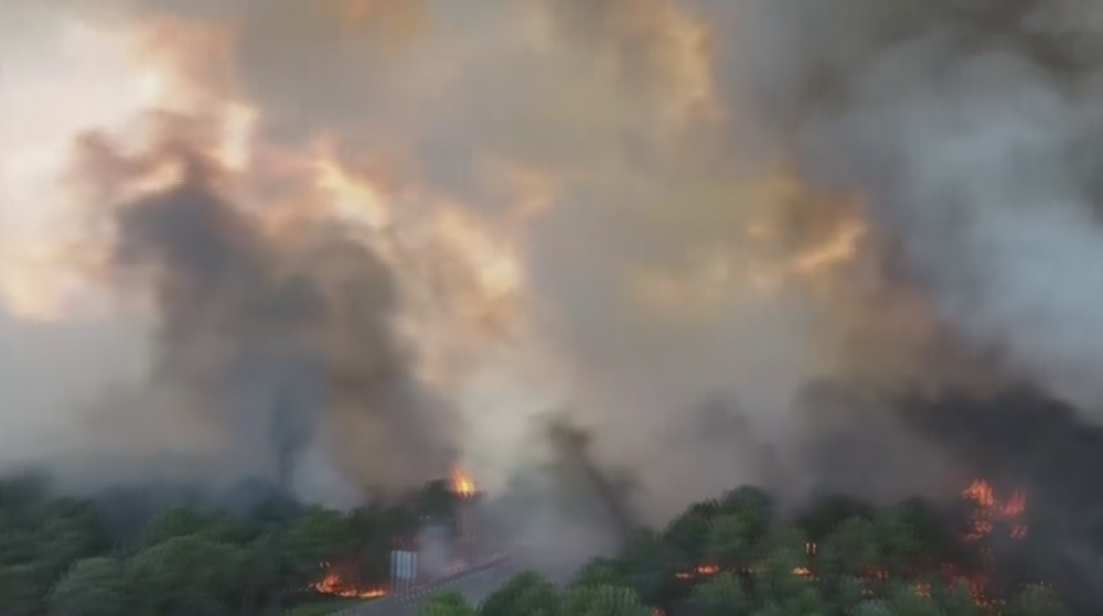 France: Fire near Paris burns hundreds of hectares