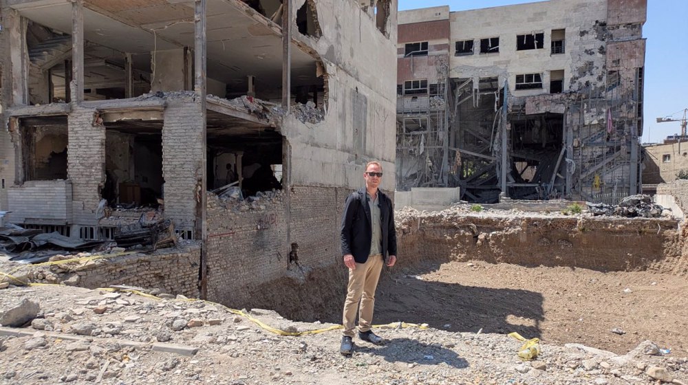 US authorities detained American journalist Max Blumenthal upon return from Iran