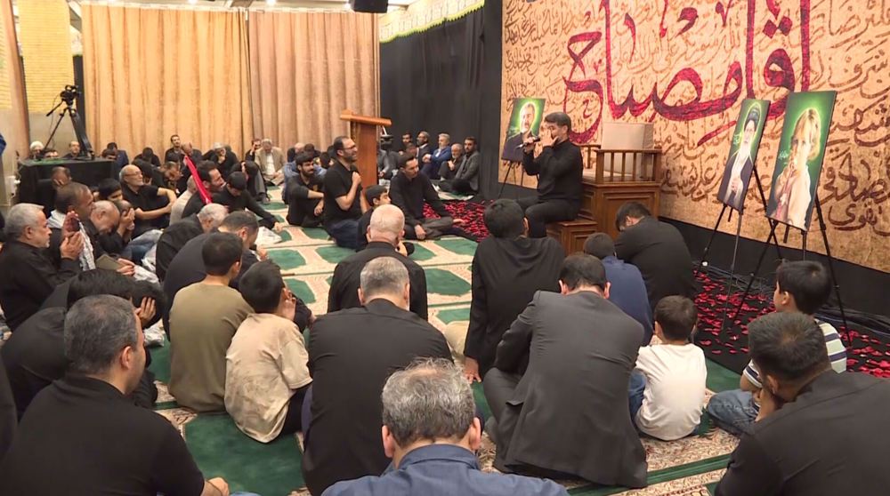 Iran honors martyred Leader, son-in-law at Tehran memorial ceremony