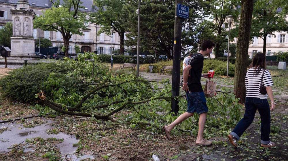 Orages en France: 53 000 foyers touchés par des coupures d’électricité