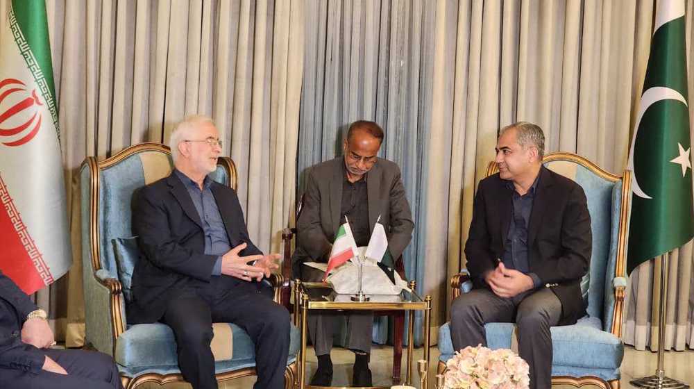 Iran's interior minister visits Pakistan to follow up on agreements, boost ties