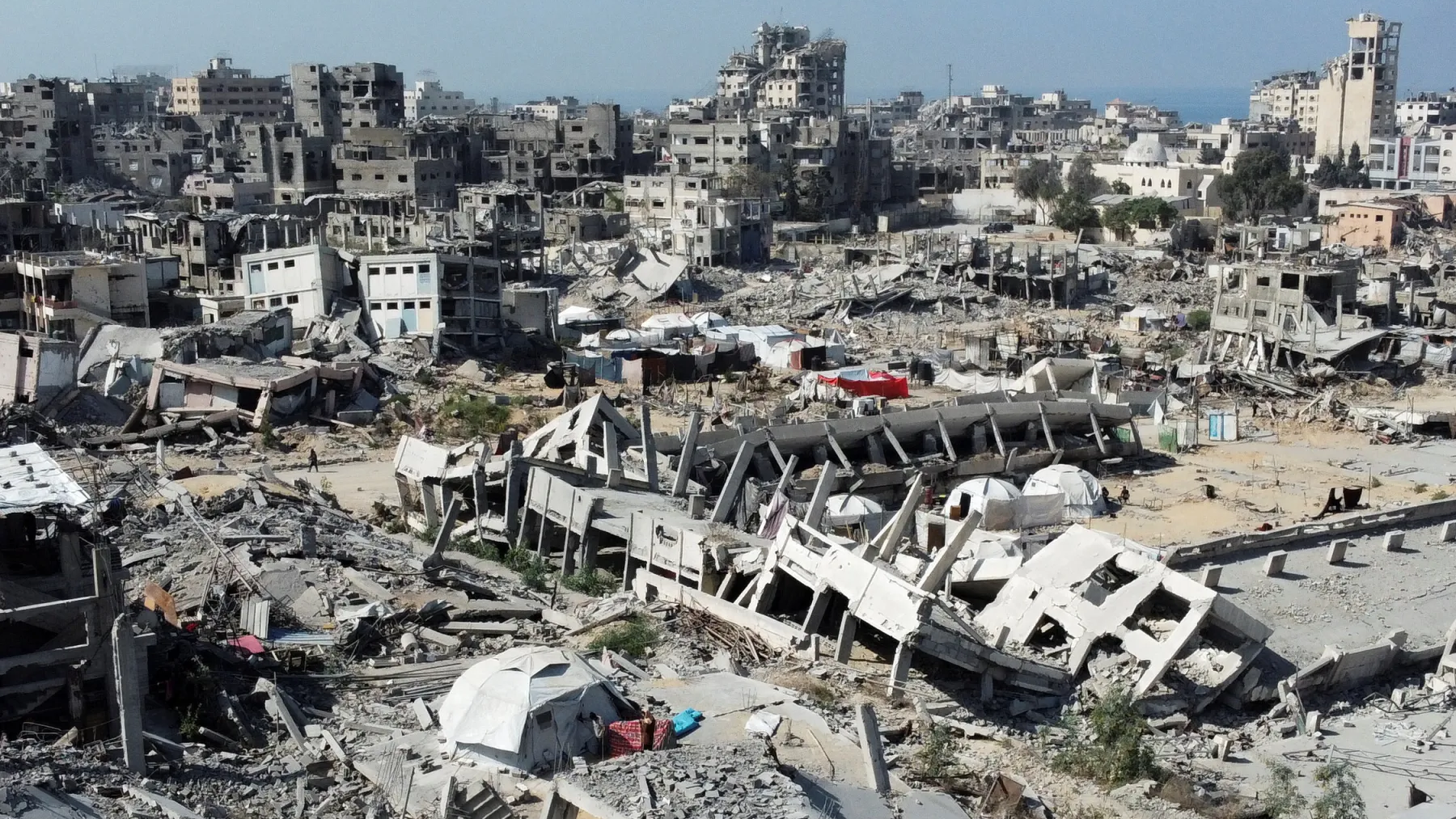 Israel kills more Gazans, blows up buildings in latest ceasefire violations