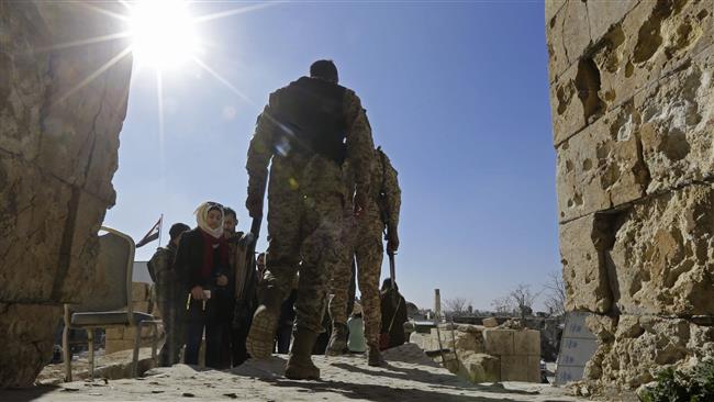 Syria forces chase militants toward Turkish border