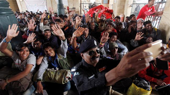 Pakistan detains 60 Indian fishermen in single day
