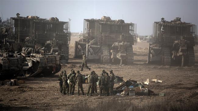 Israeli bulldozers cross into Gaza, level lands