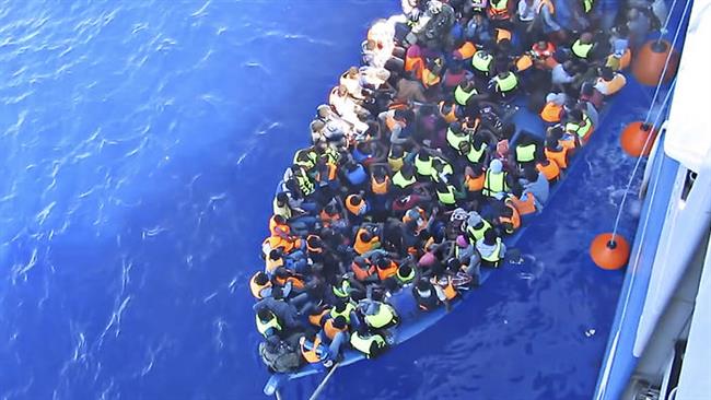 Hundreds feared dead as boat sinks off Libya 