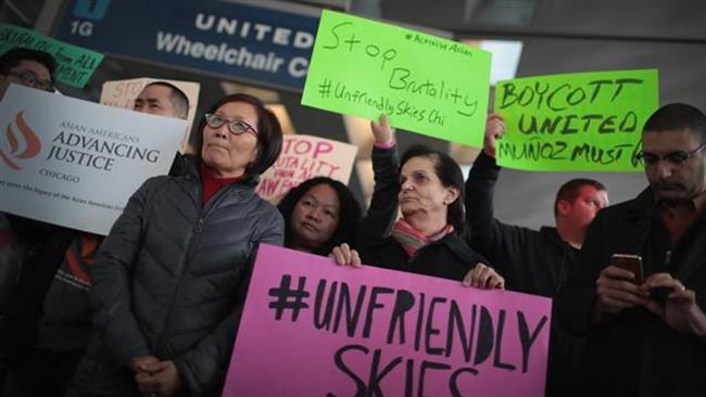 Protesters slam US airline for evicting passenger