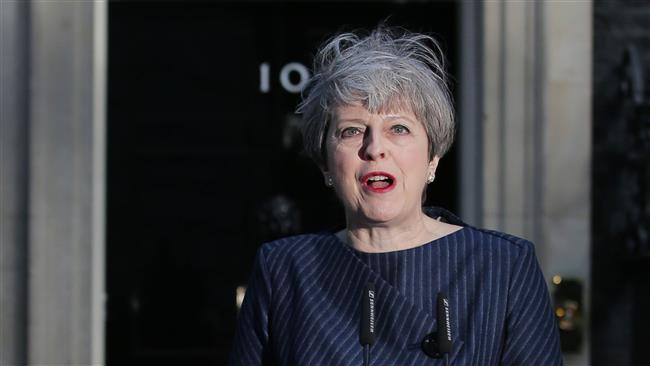 Theresa May calls for early UK general election 