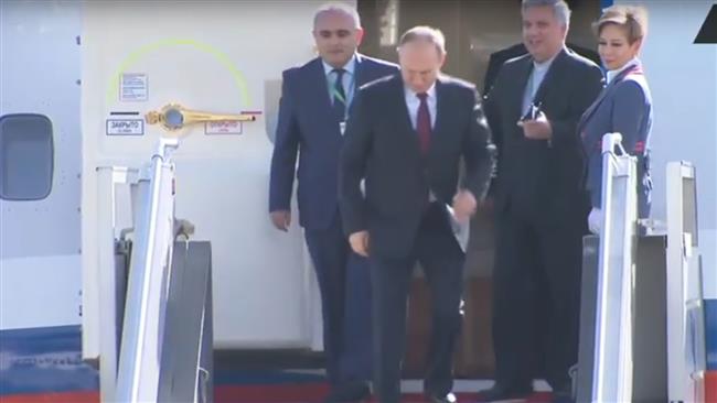 Poutine à Téhéran, visite primoridale