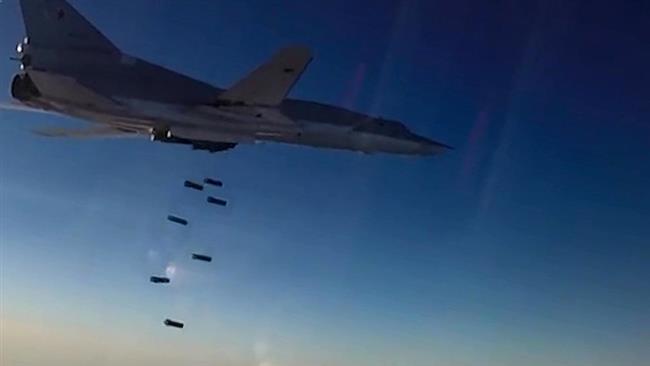 Des bombardiers russes frappent Daech en Syrie