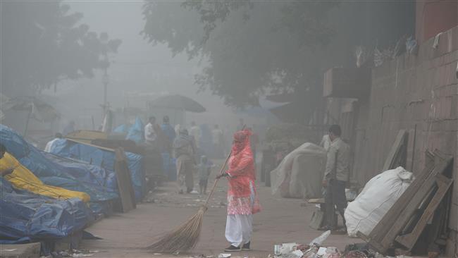 Calls rise for urgent action as smog chokes India