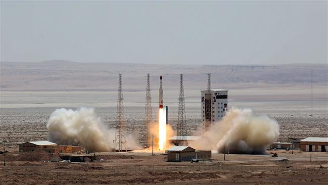 'US seeks to stop Iran from developing defense program'