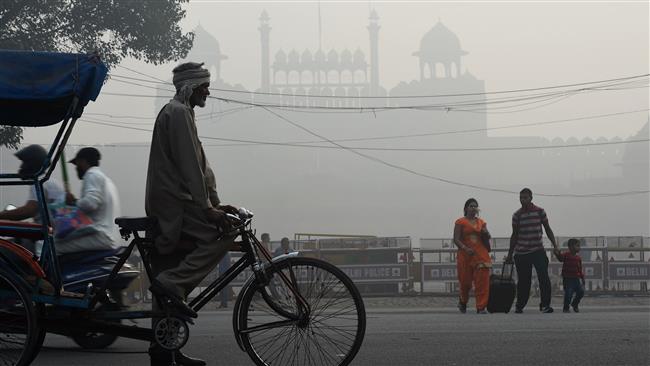 New Delhi struggles to contain deadly air pollution 