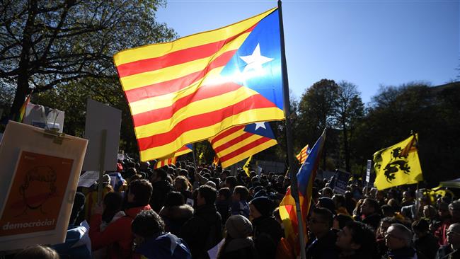 Hundreds rally for Catalan independence in Brussels